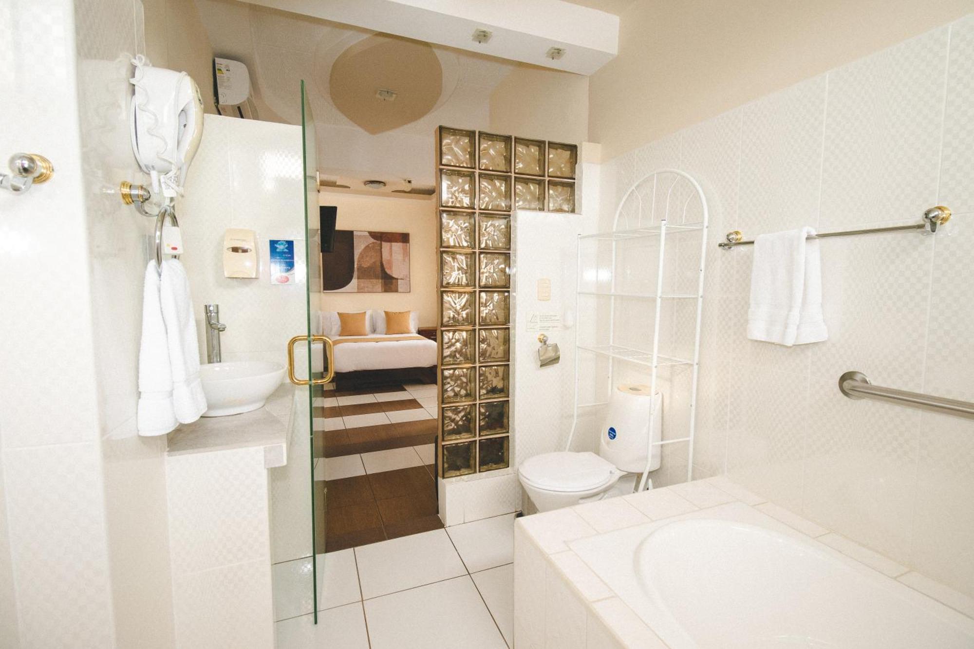 Hotel Palace Galapagos Puerto Ayora  Dış mekan fotoğraf
